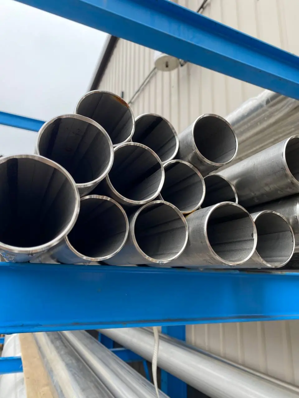 Metal fittings supply